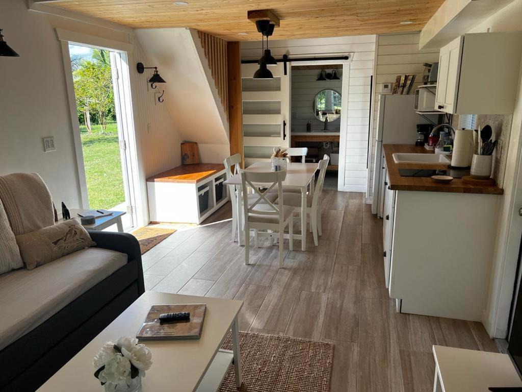 Maria'S Tiny Barn Guest House โฮมสเตด ภายนอก รูปภาพ